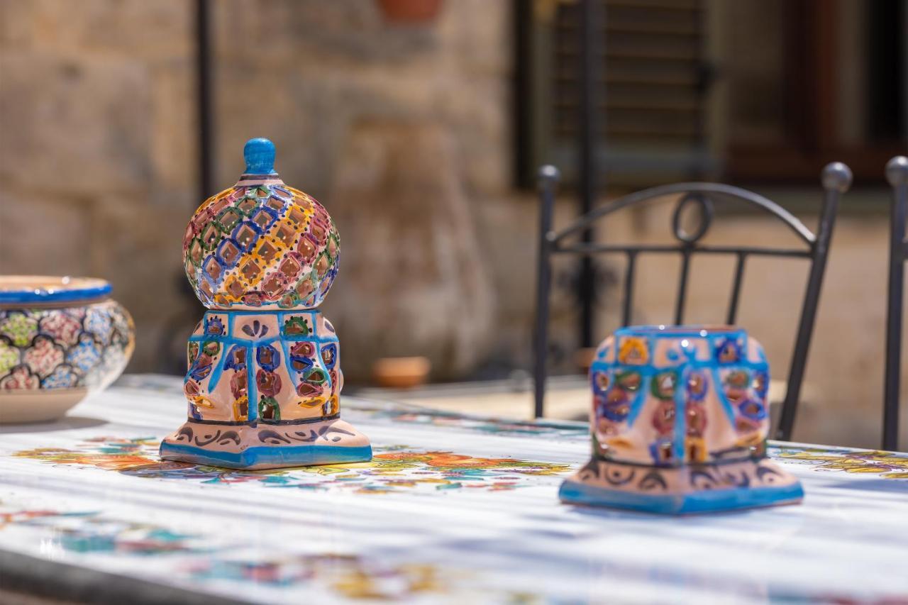 לינה וארוחת בוקר אוג'אנו לה קייזה Casa Ulmi Con Piscina מראה חיצוני תמונה
