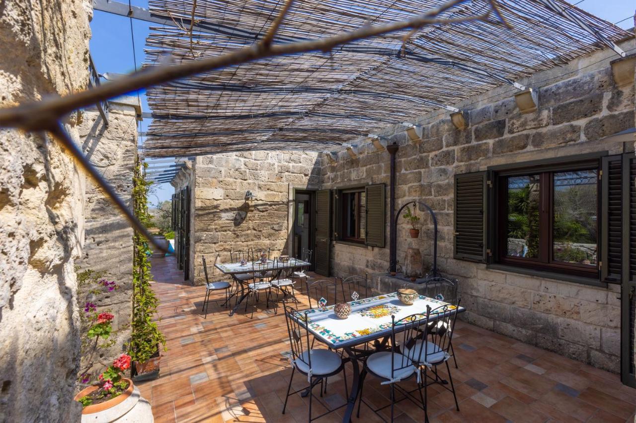 לינה וארוחת בוקר אוג'אנו לה קייזה Casa Ulmi Con Piscina מראה חיצוני תמונה