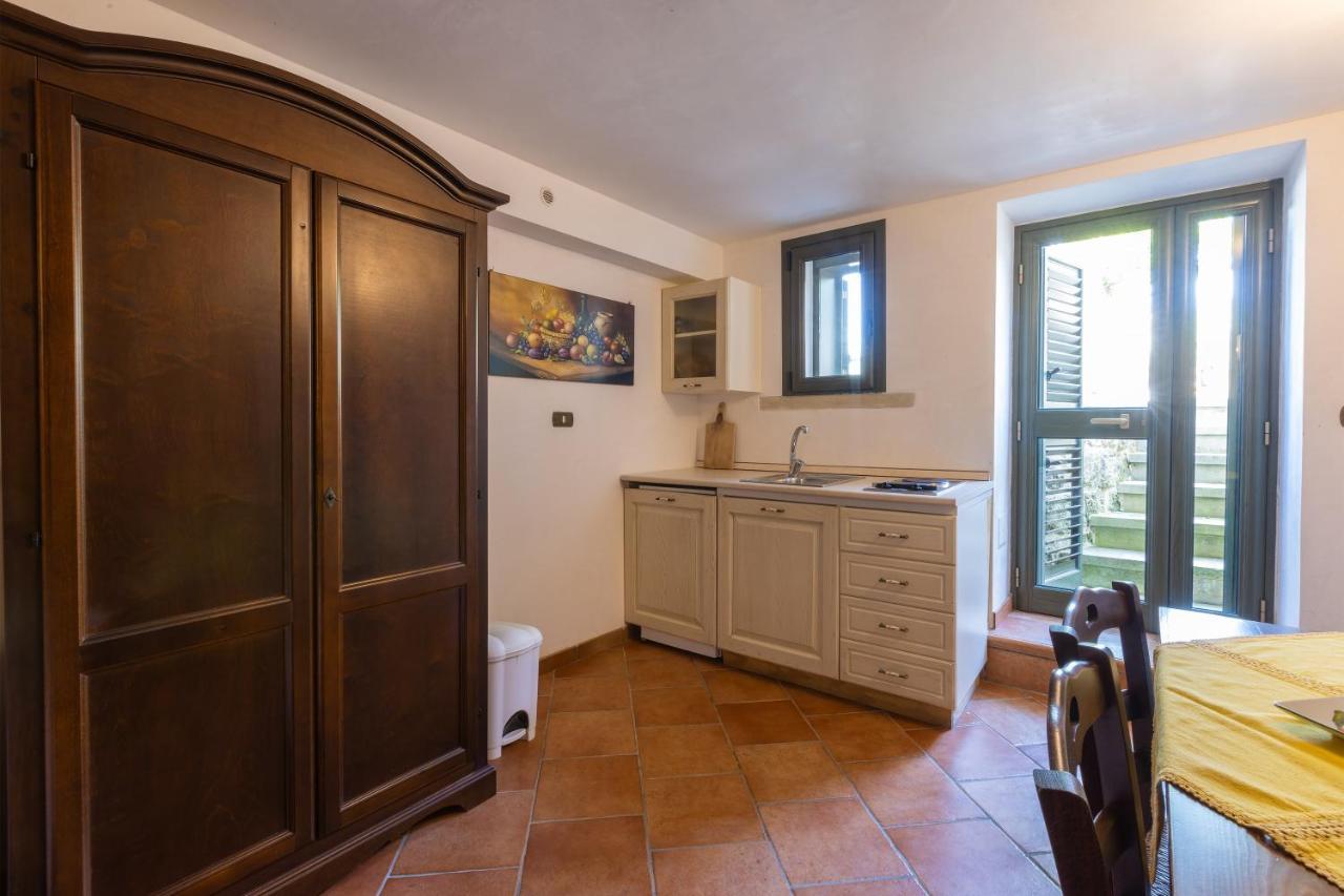 לינה וארוחת בוקר אוג'אנו לה קייזה Casa Ulmi Con Piscina מראה חיצוני תמונה